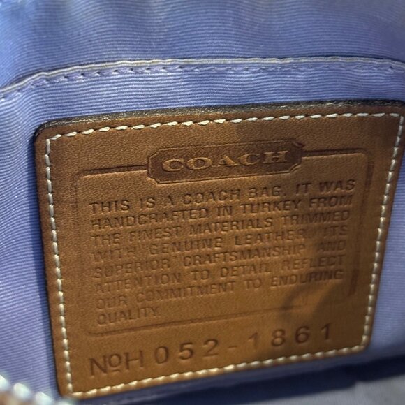 Coach - Picture 6 of 6